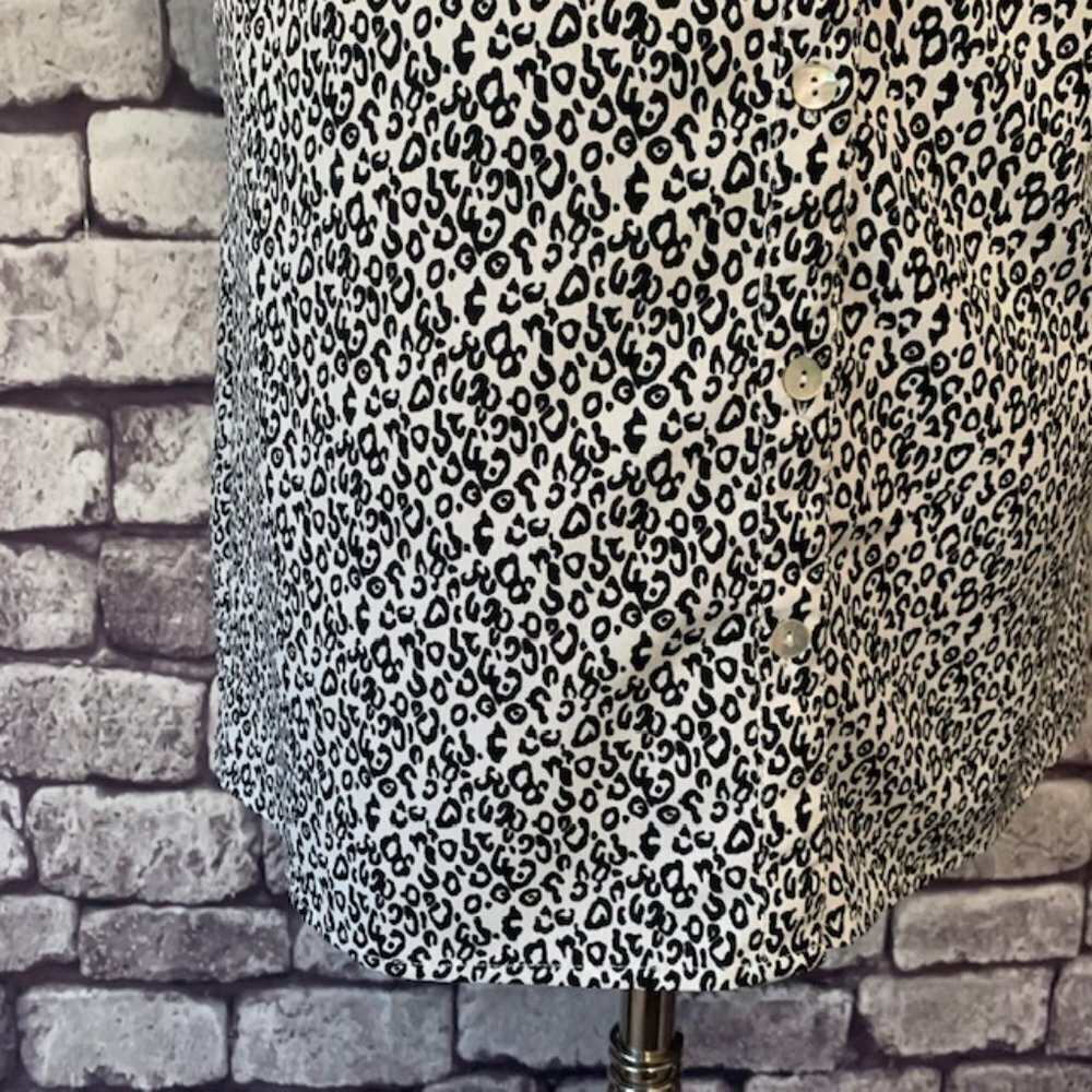 Bobeau Black & White Blouse Size Large - Picture 3 of 9